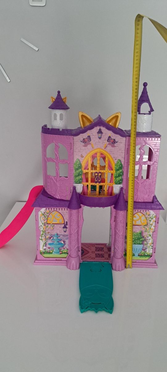 Enchantimals castilo......