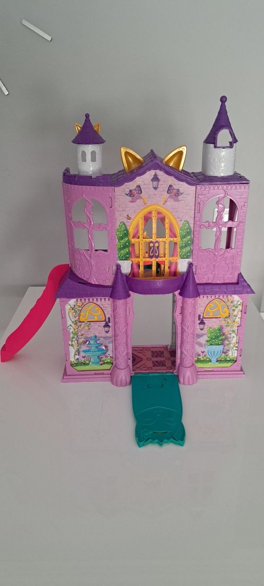 Enchantimals castilo......