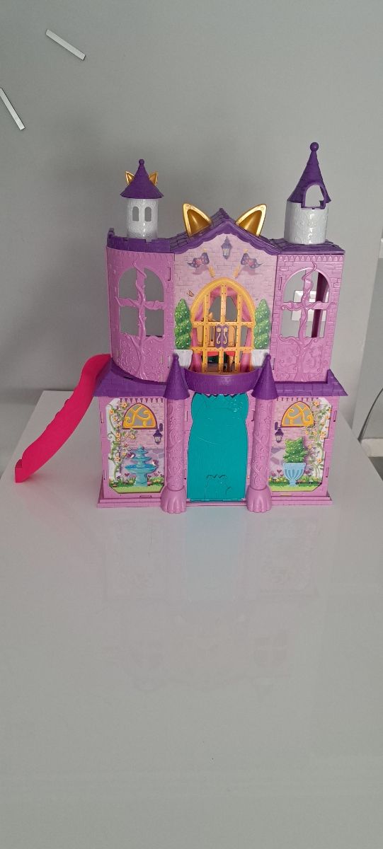 Enchantimals castilo......