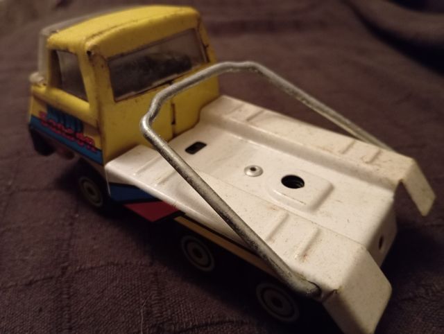 Camion de chapa rico metal sanson