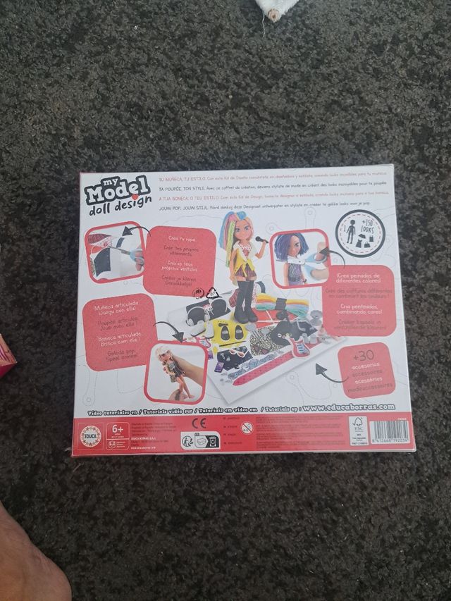 Crea y corta,viste y crea peinados