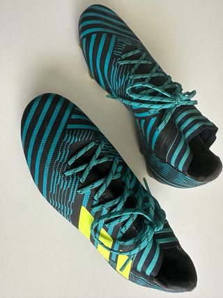 Botas de futbol Nemeziz-Adidas