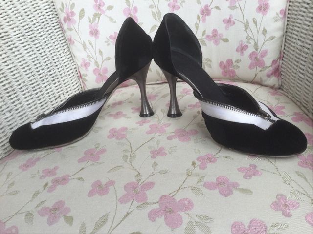 Scarpe  N38 -con tacco (10 cm ) in pelle (Armani)