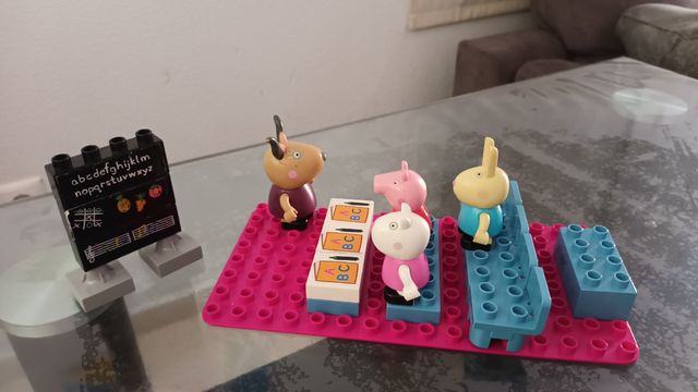 Escuela Peppa Pig de Lego