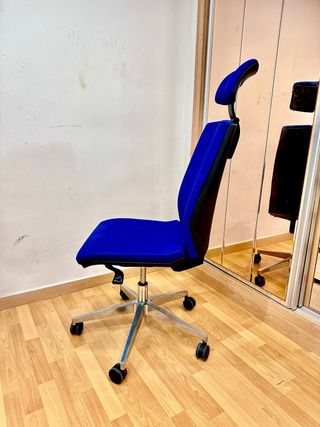 Silla de escritorio giratoria con ruedas
