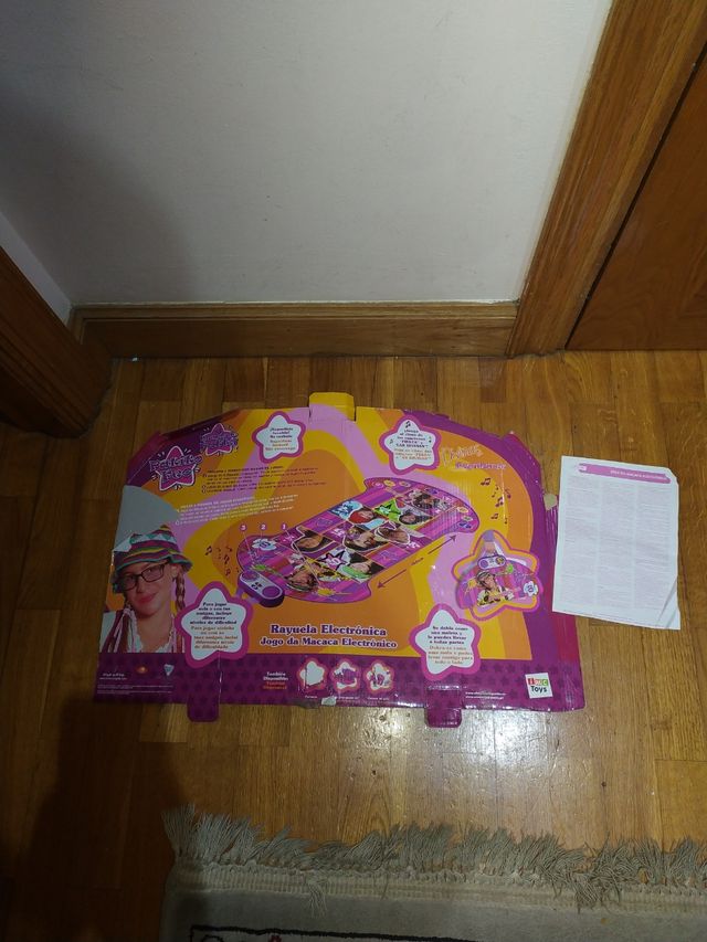 Juguete rayuela electrónica Patito Feo