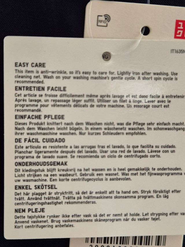 Camisa Azul Marino Uniqlo