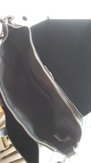 Bolso negro de polipiel