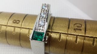 Anillo Geométrico Esmeralda - Talla 9 USA