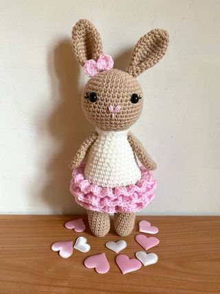 Coniglio ballerina peluche amigurumi