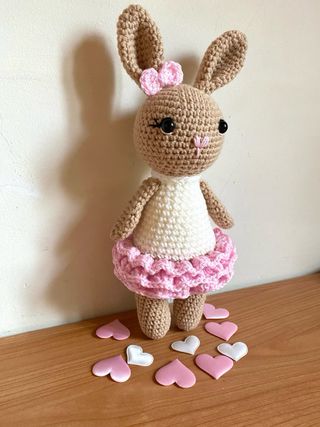 Coniglio ballerina peluche amigurumi