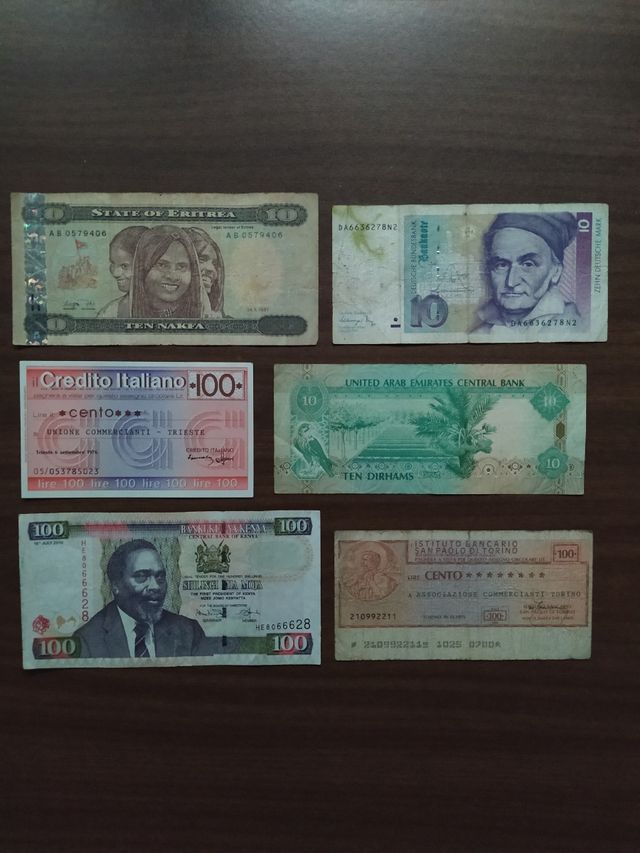 Lotto 13 banconote mondo e miniassegni italiani