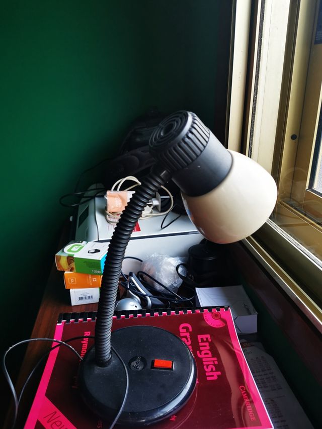 Lámpara de escritorio o de cualquier estancia