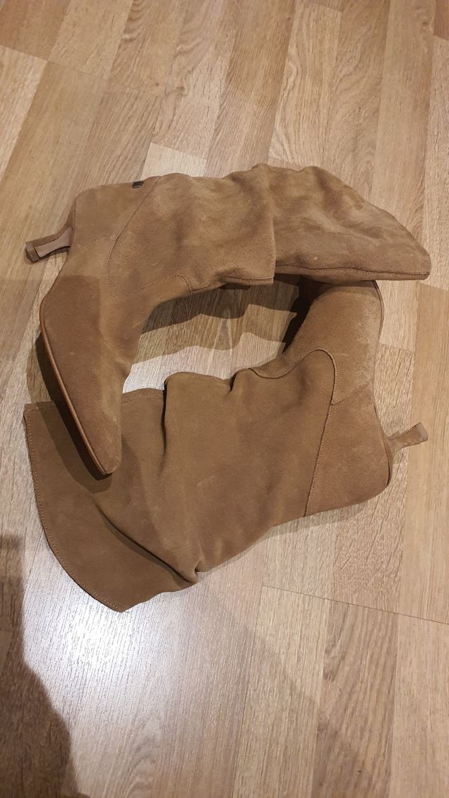 Botas mustang t.39 nuevas