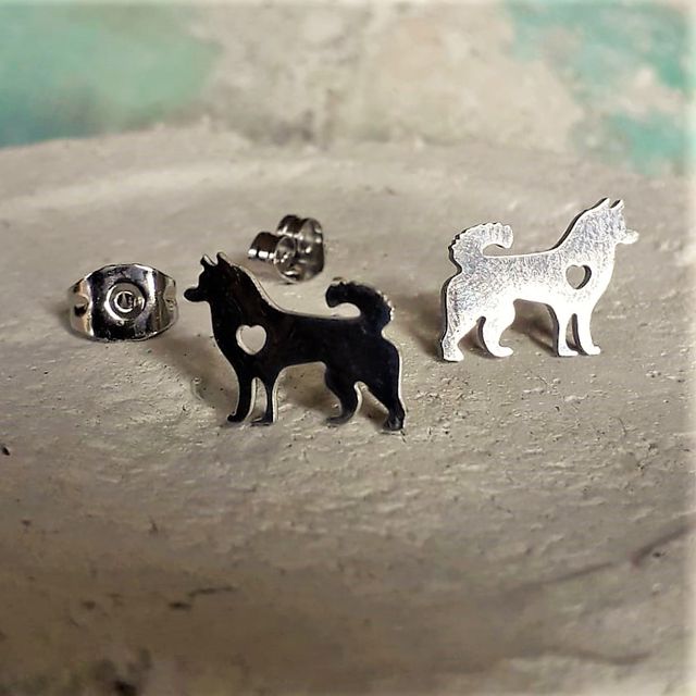 Pendientes de perro Husky. Acero hipoalergenico