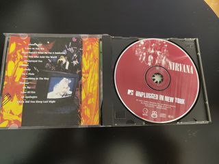 CD música. Nirvana. Unplugged in New York.