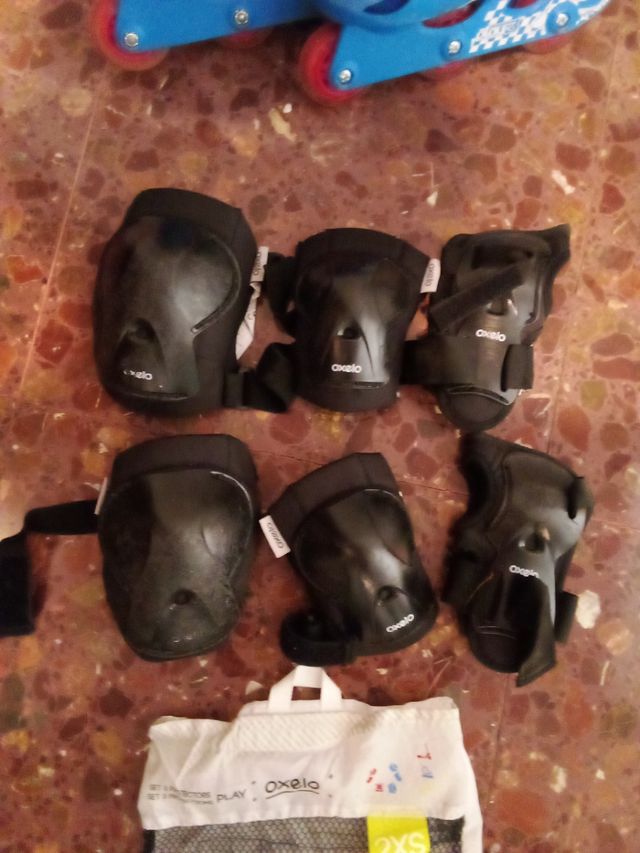 Patines y protecciones, 26, 27, 28.