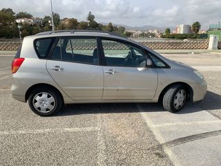 Toyota Verso 2003