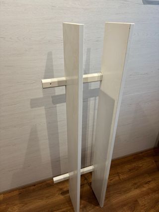 IKEA VÄRDE estante de pared con 5 ganchos