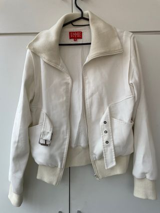 Cazadora tipo bomber