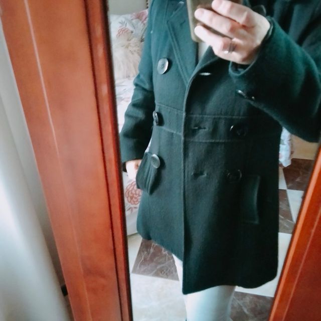 Abrigo de paño negro