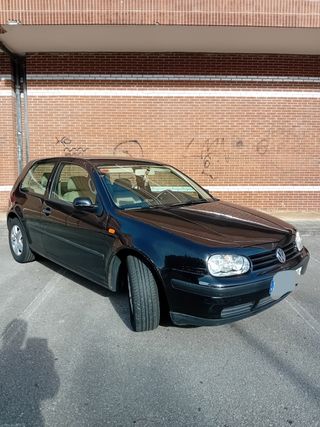 Volkswagen Golf 2002