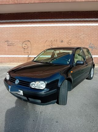 Volkswagen Golf 2002