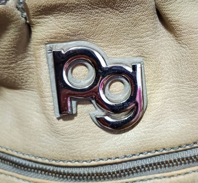 Purificación García 100% originale