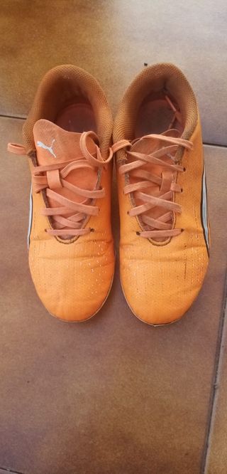 BOTAS DE FÚTBOL 