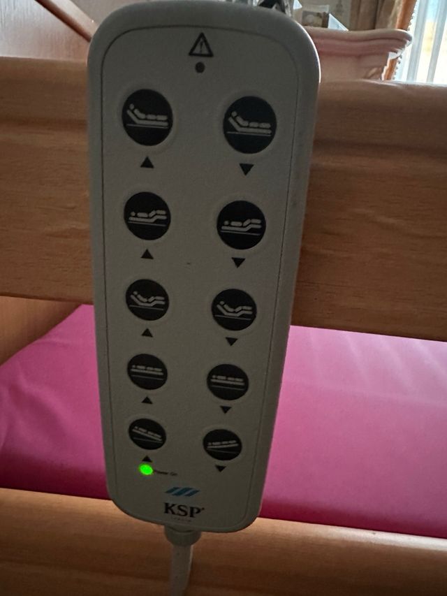 Letto ortopedico elettronico e materasso antidec