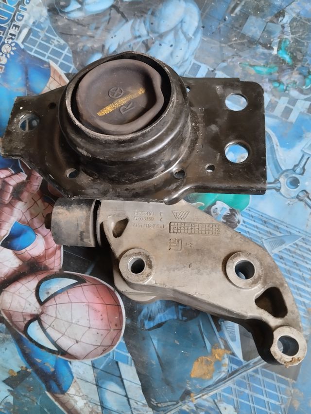 Todos los Soportes motor Nissan qasqhai R9M B 405