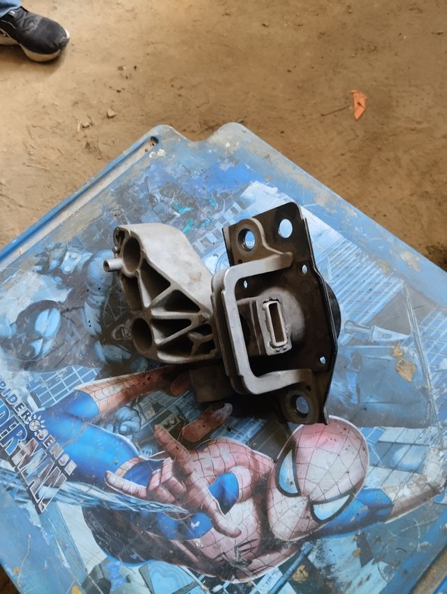 Todos los Soportes motor Nissan qasqhai R9M B 405