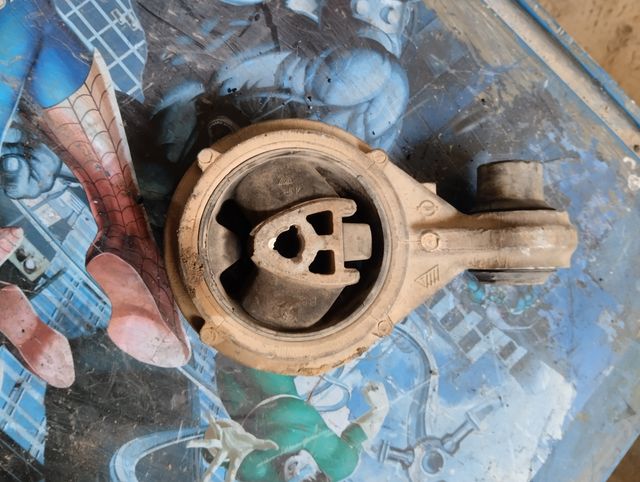 Todos los Soportes motor Nissan qasqhai R9M B 405