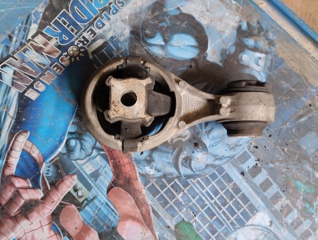 Todos los Soportes motor Nissan qasqhai R9M B 405