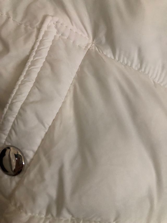 Plumas blanco corto Bershka blanco.