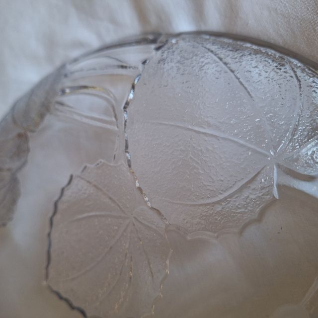 Frutero de cristal tallado transparente 