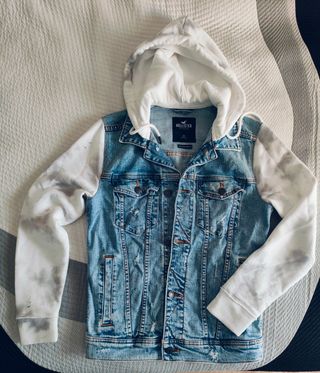 Cazadora vaquera sudadera. Marca Hollister. Talla