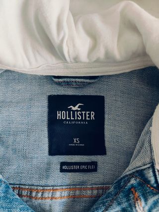 Cazadora vaquera sudadera. Marca Hollister. Talla