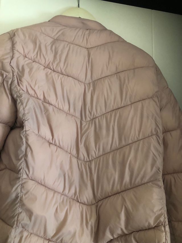 Plumas corto Bershka rosa empolvado