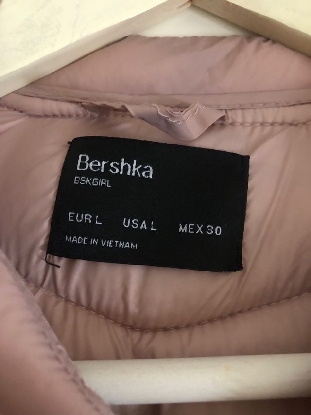 Plumas corto Bershka rosa empolvado