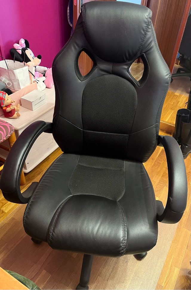 Vendo silla gamer.