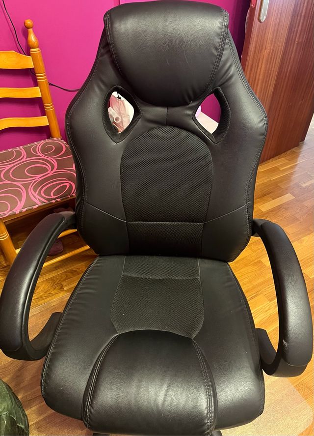 Vendo silla gamer.