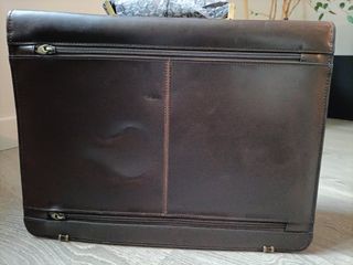 Maletín de piel