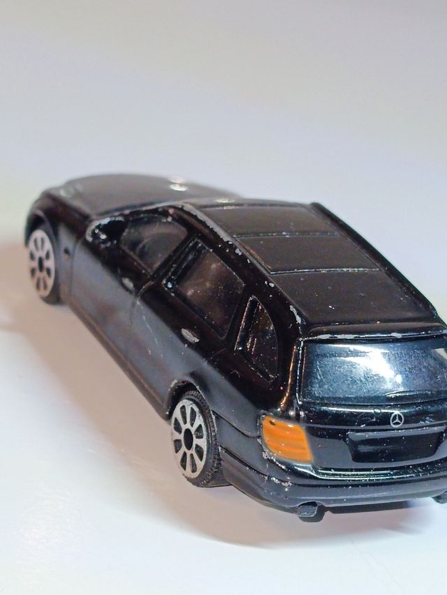 MERCEDES BENZ CLASSE T 1/64