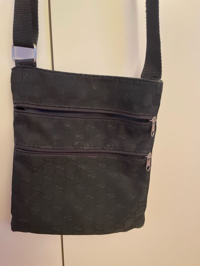 Borsello tracolla unisex nero