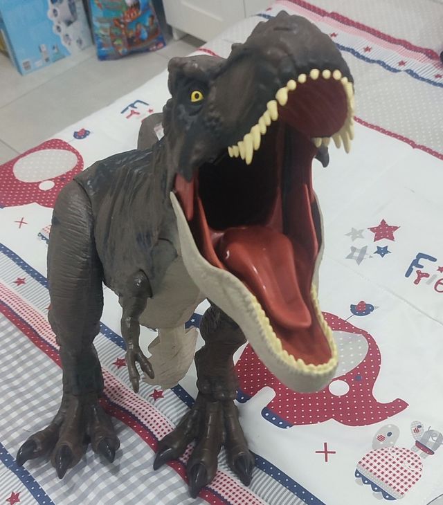 Dinosaurio super grande