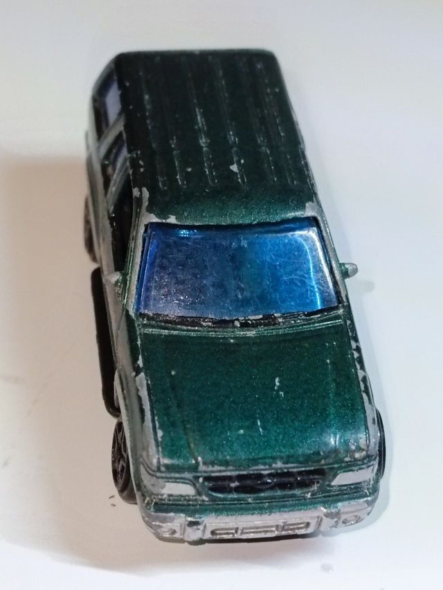 FORD EXPLORER 1/64 MOTORMAX