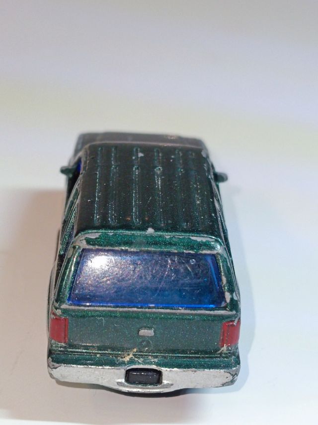 FORD EXPLORER 1/64 MOTORMAX