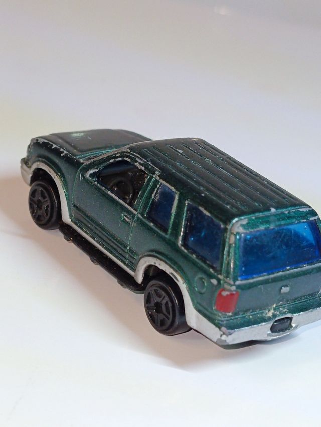 FORD EXPLORER 1/64 MOTORMAX