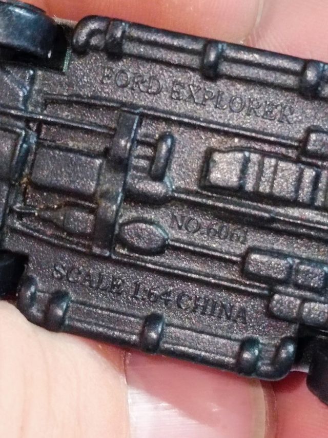 FORD EXPLORER 1/64 MOTORMAX